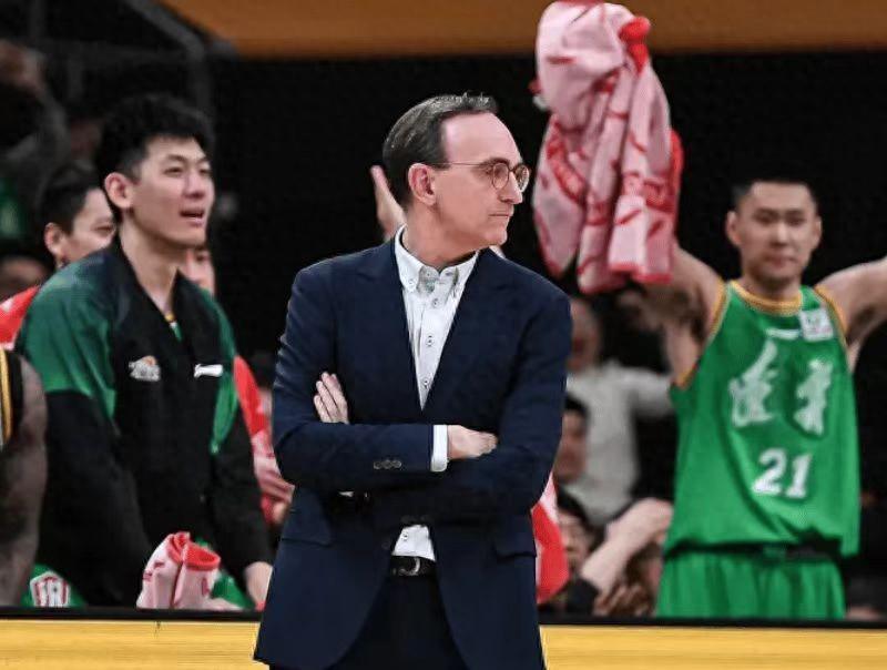 九游客户端-CBA第一阶段最终排名：上海第1广厦第2，山东坐6望4，辽宁掉第11